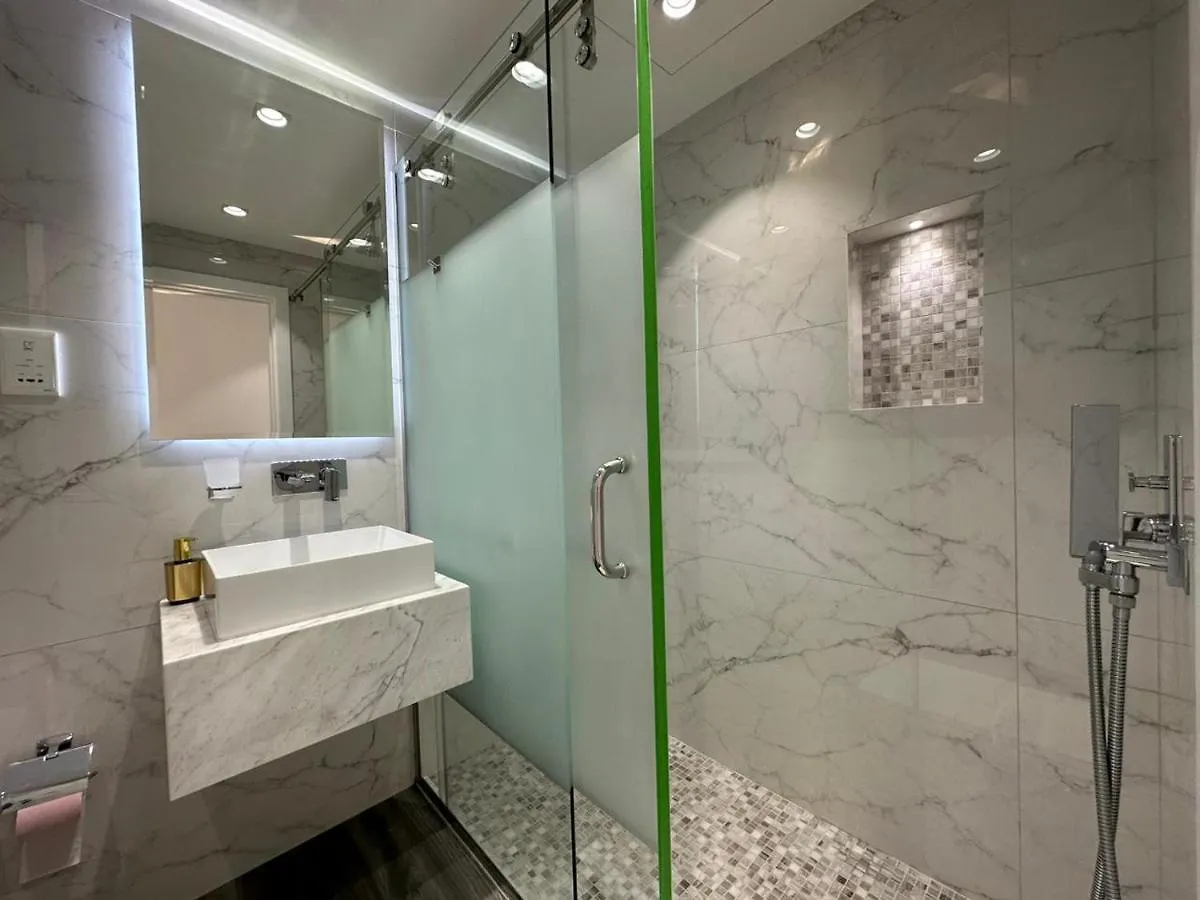 Stylish 2 Bedroom Service Apartment With Sea View Дубай